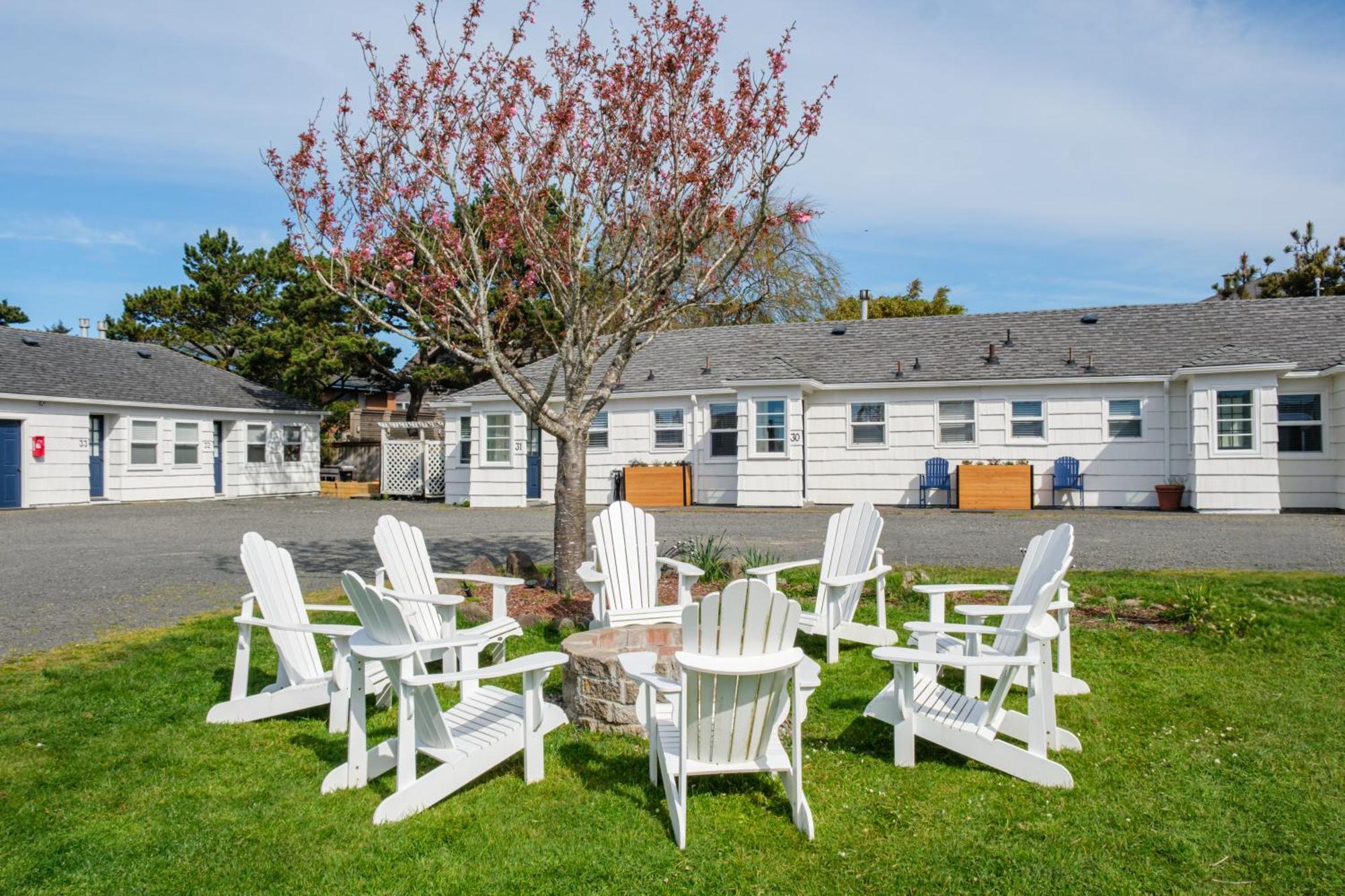 Cannon Beach Hotel Collection Exterior photo