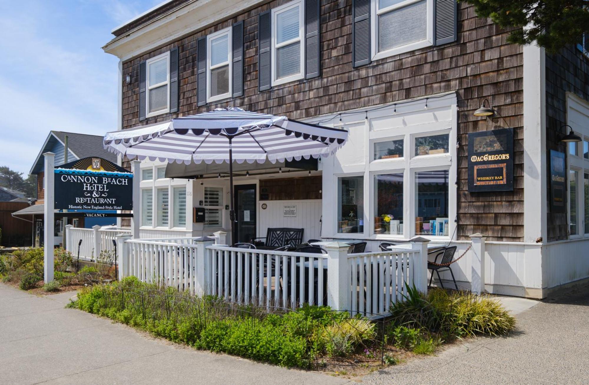 Cannon Beach Hotel Collection Exterior photo